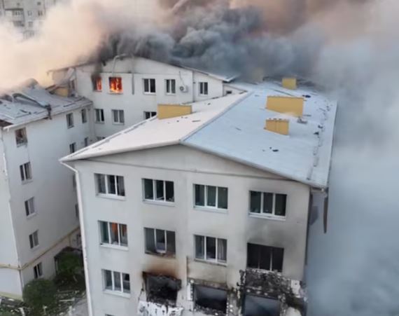 Ukraina thotë se sulmi me dron rus vrau  shtatë persona në Kharkiv, përfshirë dy fëmijë