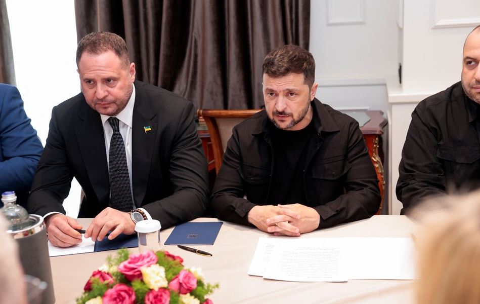 Shefi i stafit të Zelenskyt thotë se Ukraina e kujton "gabimin e Budapestit"