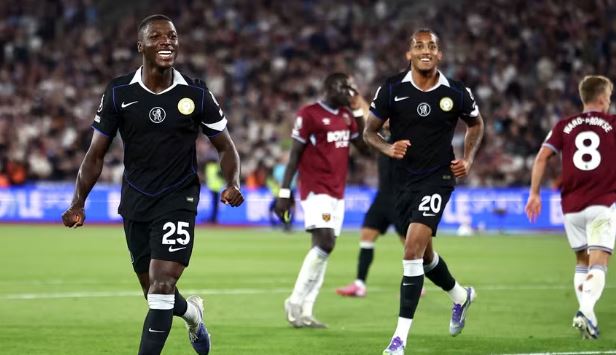 Chelsea e merr fitoren e parë, e mposht thellë West Hamin