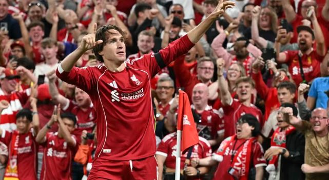 Chiesa e Liverpooli ia bëjnë sefte në Premier League