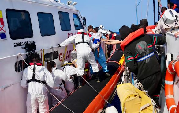 Fundoset anija me emigrantë drejt Italisë, mbyten tri motra
