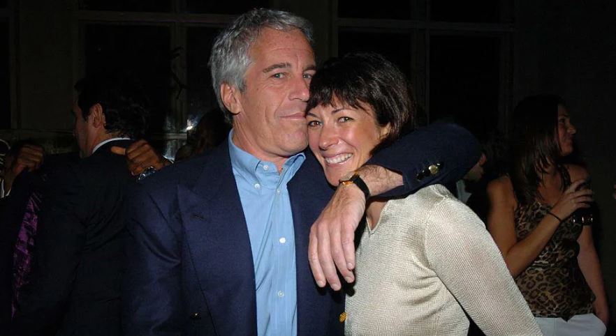 Ghislaine Maxwell pretendon se “lista e klientëve” të Jeffrey Epstein nuk ekziston