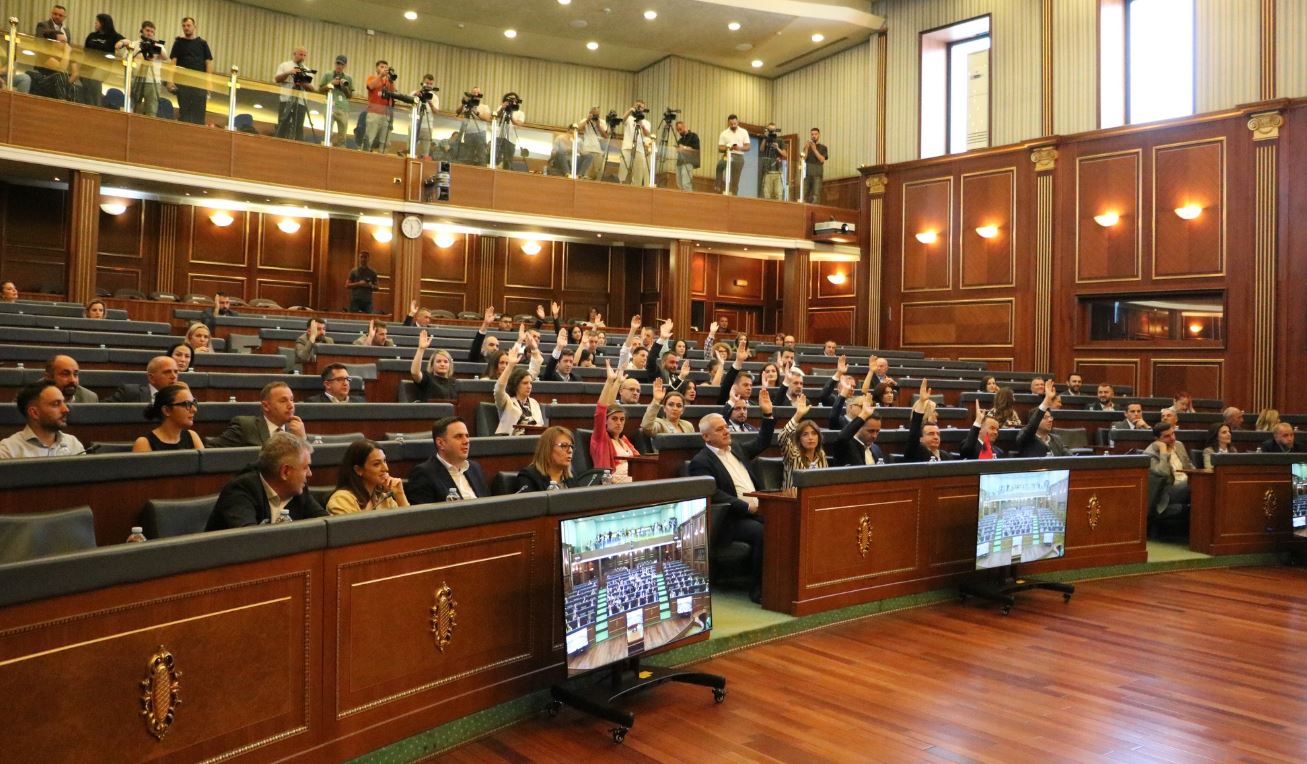 Seanca për konstituim: “Të gjithë deputetët e zgjedhur duhet të jenë të pranishëm dhe të votojnë"