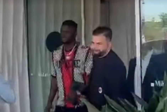 Milano ndizet: Victor Boniface mbërrin për firmën e madhe me Milanin!