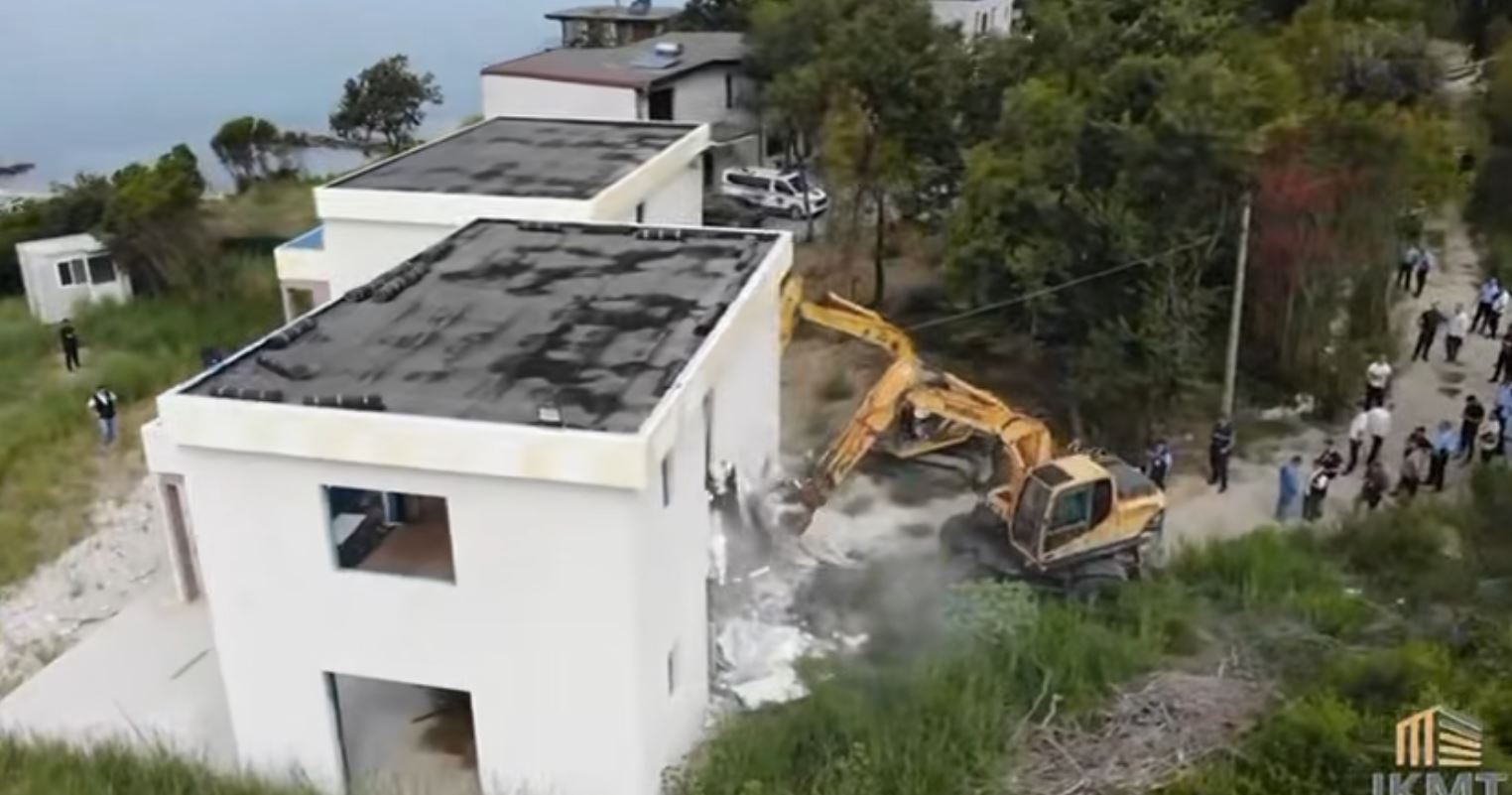 Po vazhdon shembja e objekteve pa leje edhe në Kepin e Rodonit, Rama publikon pamje