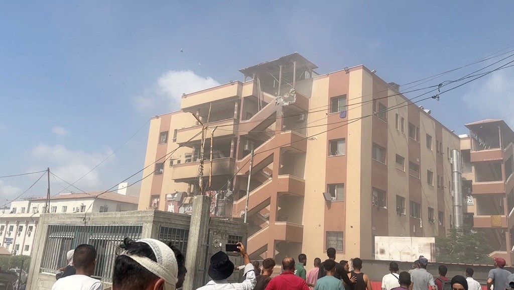 Kryqi i Kuq: Sulmi ndaj spitalit në Gaza është i papranueshëm