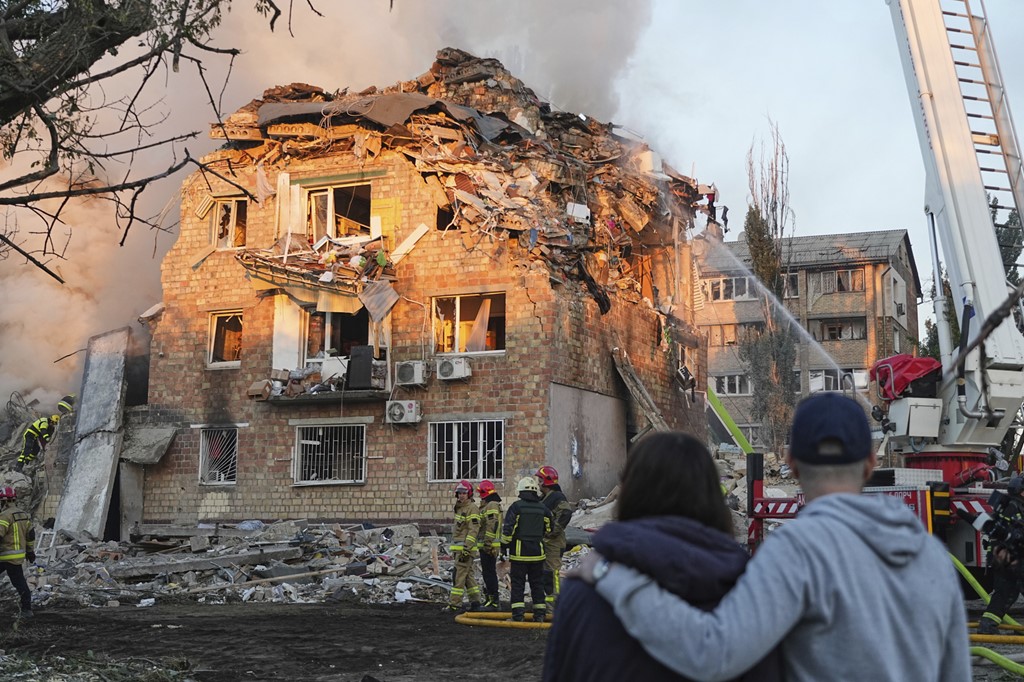 Shkon në 13 numri i të vrarëve në Kiev të Ukrainës, në mesin e tyre tre fëmijë
