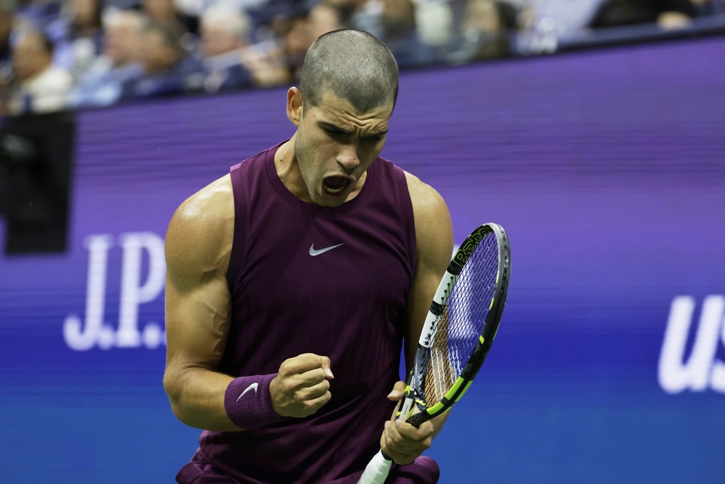Alcaraz e nis me fitore në US Open