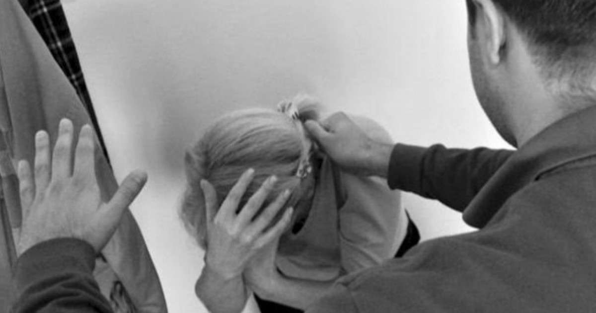 Burri në Ferizaj bën për spital gruan e tij