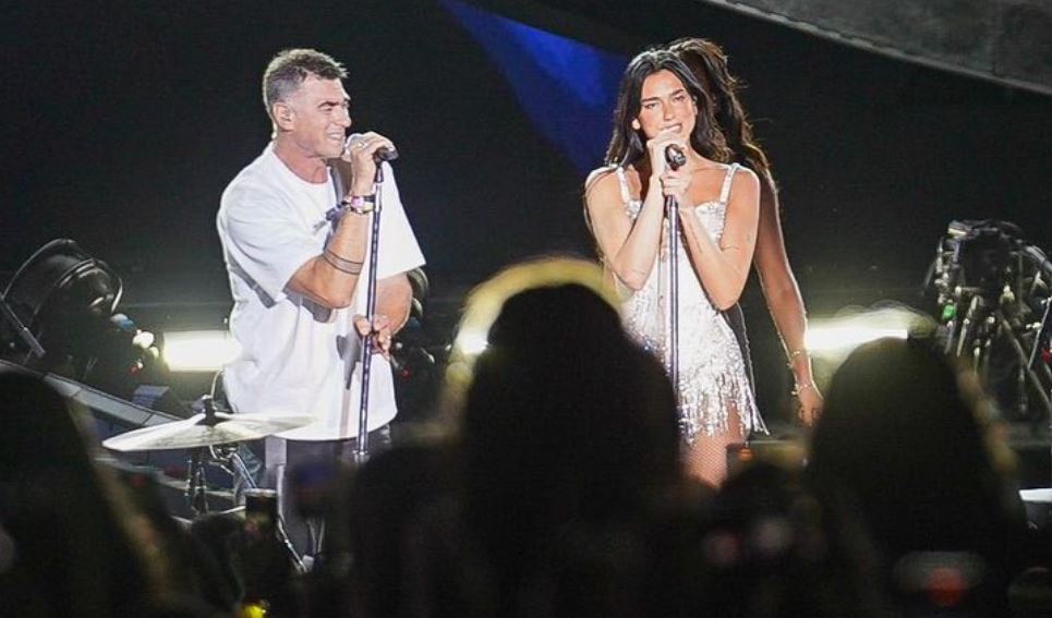The Guardian: Pasaportë nga Kosova, Dua Lipa këndon me babanë në Sunny Hill