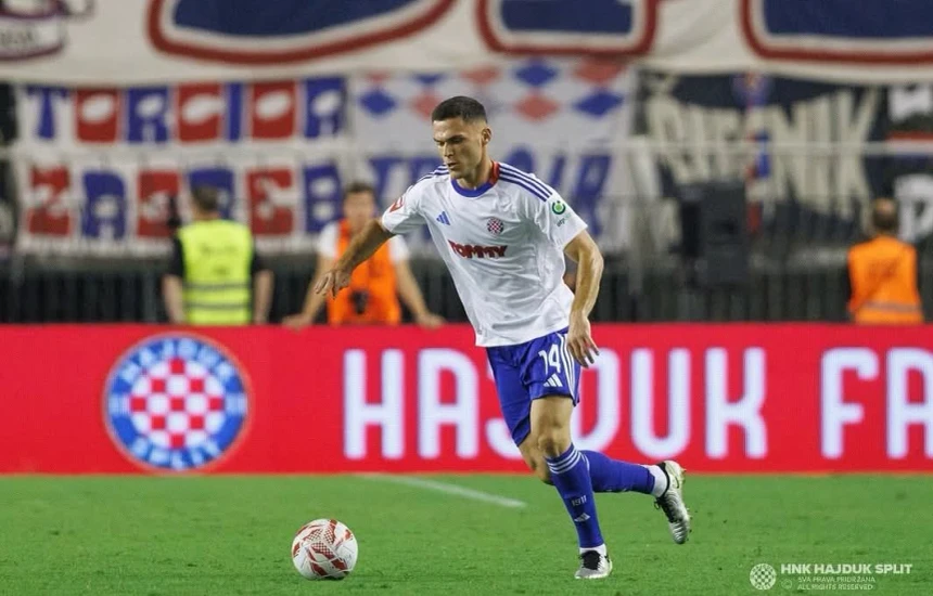 Ron Raçi, spektakolar tek Hajduku i Splitit - ja statistikat e paraqitjeve në vikend
