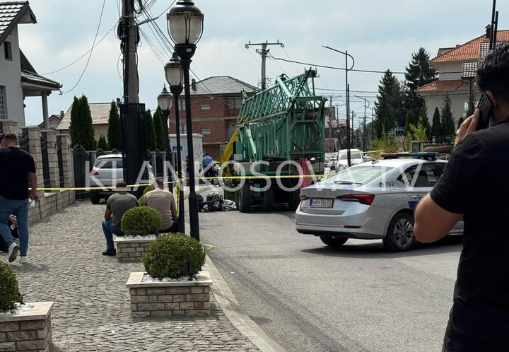 Aksidenti me fatalitet në Pejë, shoferi i kamionit ndalohet për 48 orë