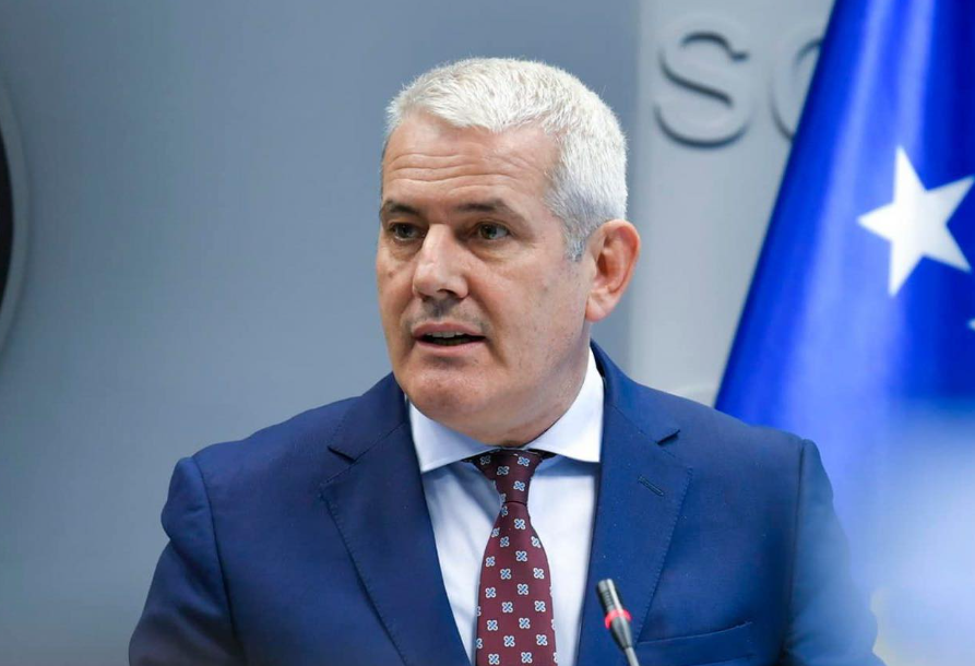 svecla-vajton-humbjen-ne-prishtine-askush-nuk-eshte-fitues