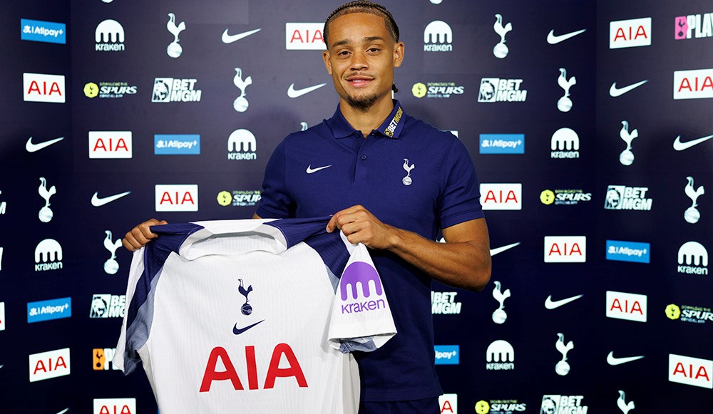 “Është i yni”: Tottenham zyrtarizon Xavi Simonsin nga Leipzigu