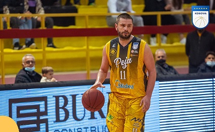 Dardan Berisha pritet të mbetet pjesë e Pejës