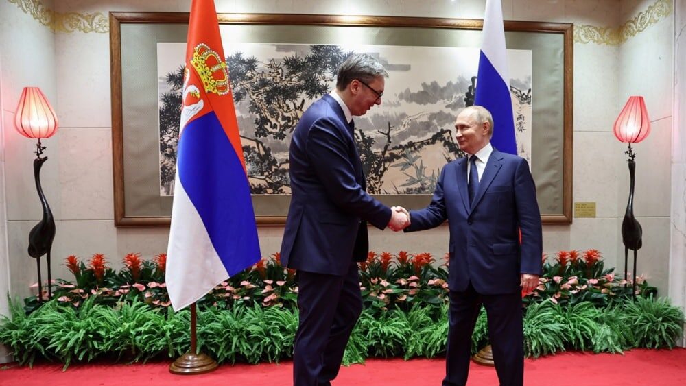 Vuçiq sulmon BE-në për Kosovën në takimin me Putinin në Kinë