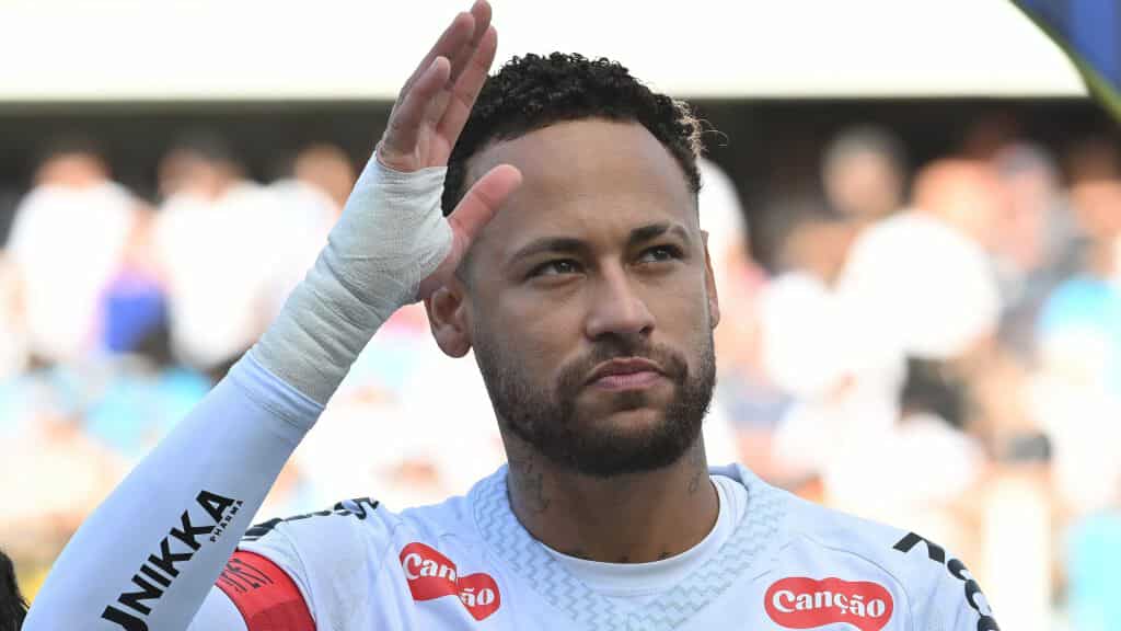 Neymar "nafakliu", miliarderi ia lë krejt pasurinë pa e njohur fare