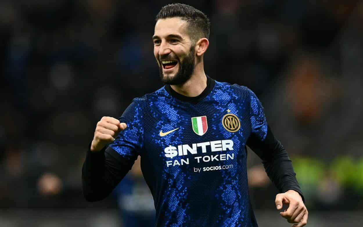 Tifozët e Interit nuk e donin në fushë, mesfushori italian gjen skuadrën e re