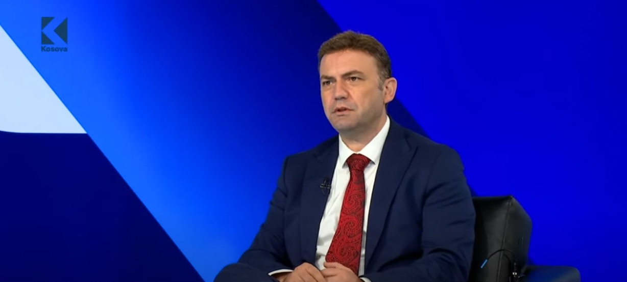 Osmani: Maqedonia e Veriut është ulur në prehrin e botës serbe (VIDEO)