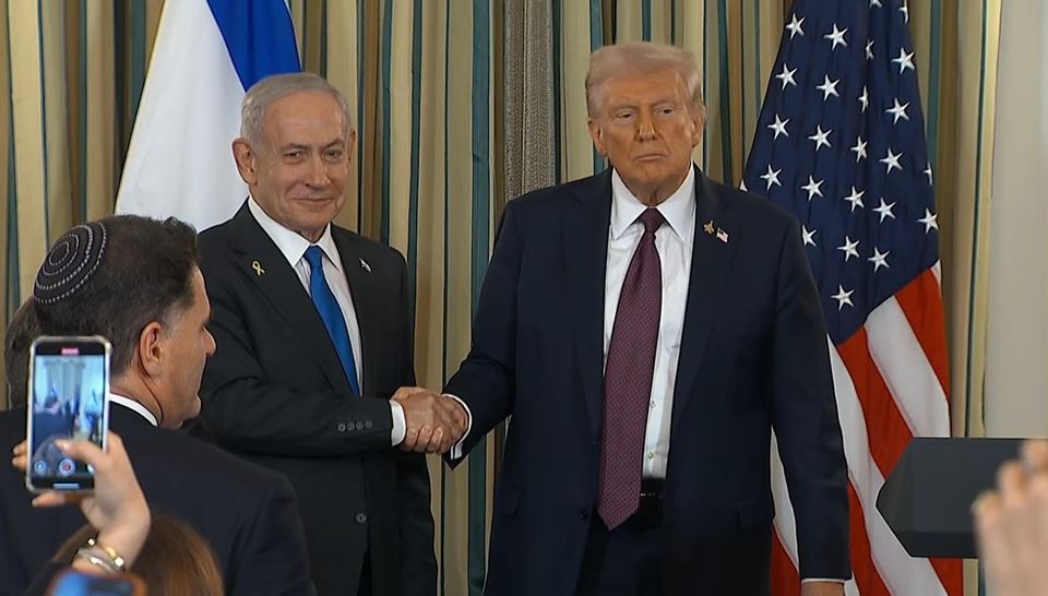 Trump dhe Netanyahu nuk pranojnë t'u përgjigjen pyetjeve nga gazetarët