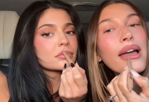 'Mamaja e Jack-ut', Hailey Bieber 'zjarr' me fotografitë e fundit - komentohet nga shoqet e ngushta