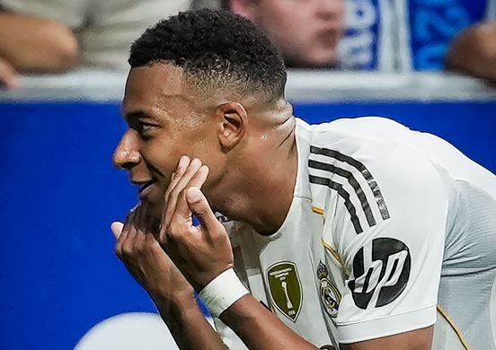 Mbappe tregolësh në deklasimin e Almatyt