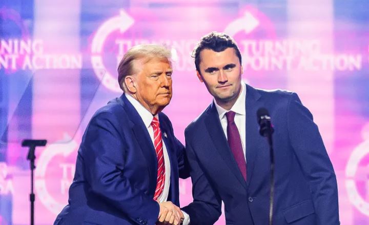 Donald Trump e cilëson Charlie Kirk si hero amerikan