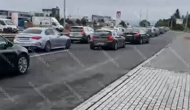 Maratona e Prishtinës shkakton kolona kilometrike në Fushë Kosovë