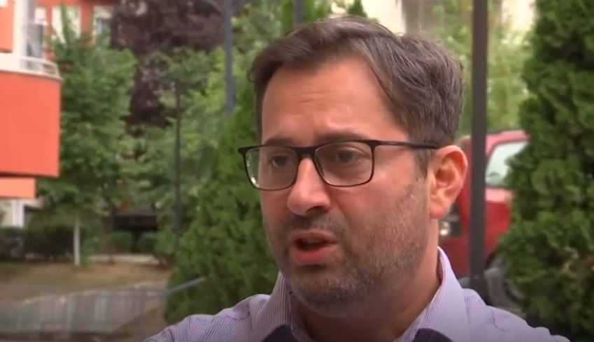 Përkushtimi i kirurgut: E rrallë, Komoni me 1000 kujdestari në QKUK (VIDEO)