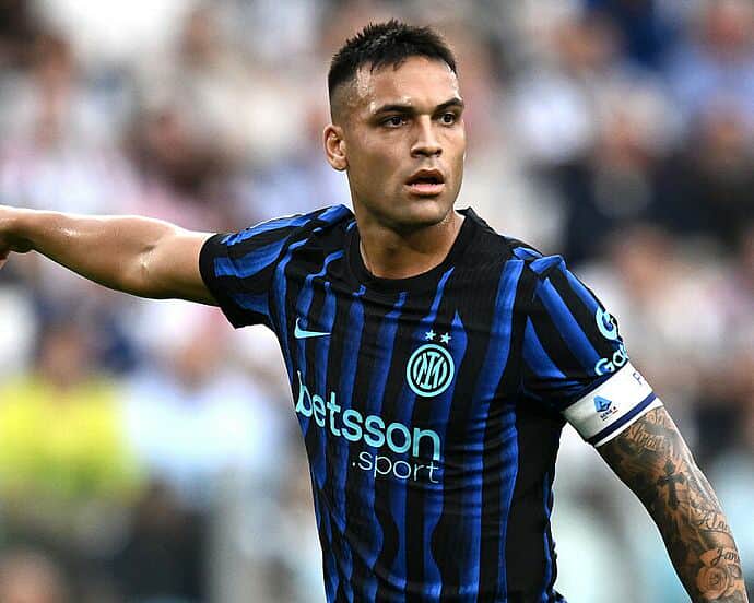 Inter, Lautaro Martinez vuan nga një problem me shpinën, por niset për në Amsterdam