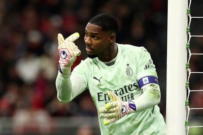 AC Milan drejt lamtumirës me Mike Maignan