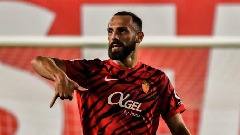 Mallorca pësoi nën shkëlqimin e Vedat Muriqit