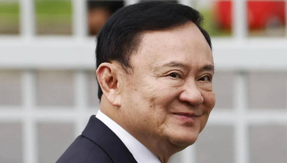 Ish-kryeministri tajlandez Thaksin Shinawatra dënohet me një vit burgim