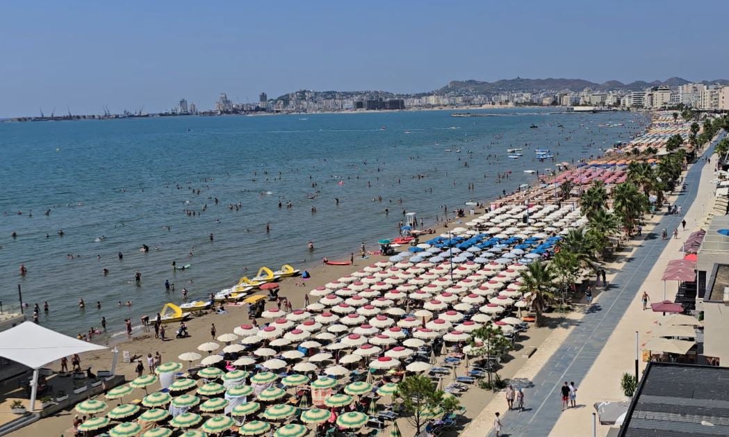 16 vjeçari nga Durrësi mbytet aksidentalisht derisa po lahej në det
