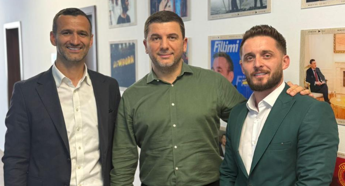 Jetmir Prekalla, kandidat i PDK-së për kryetar të Deçanit, Memli Krasniqi i jep mbështetjen e plotë