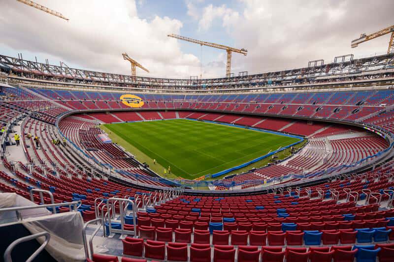Laporta optimist për hapjen e stadiumit "Camp Nou"