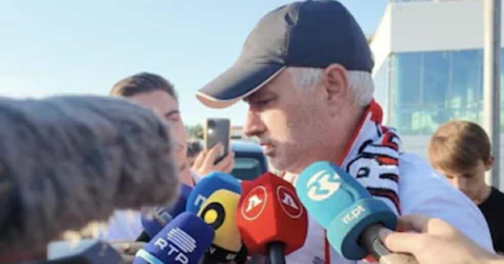 Mourinho zbarkon në Lisbonë, këto janë fjalët e para pas kthimit te Benfica