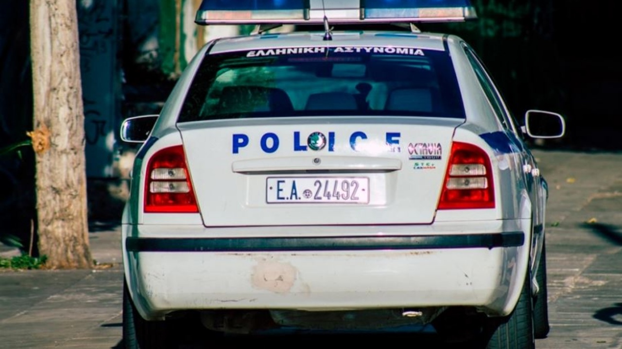 Ngjarje shokuese në Greqi, policia gjen një fetus brenda shishes së qelqit