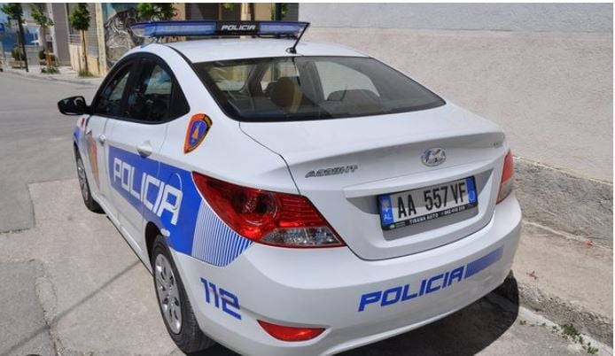 Pas sherrit fizik përplasi me makinë 40-vjeçarin, arrestohet i riu në Fier