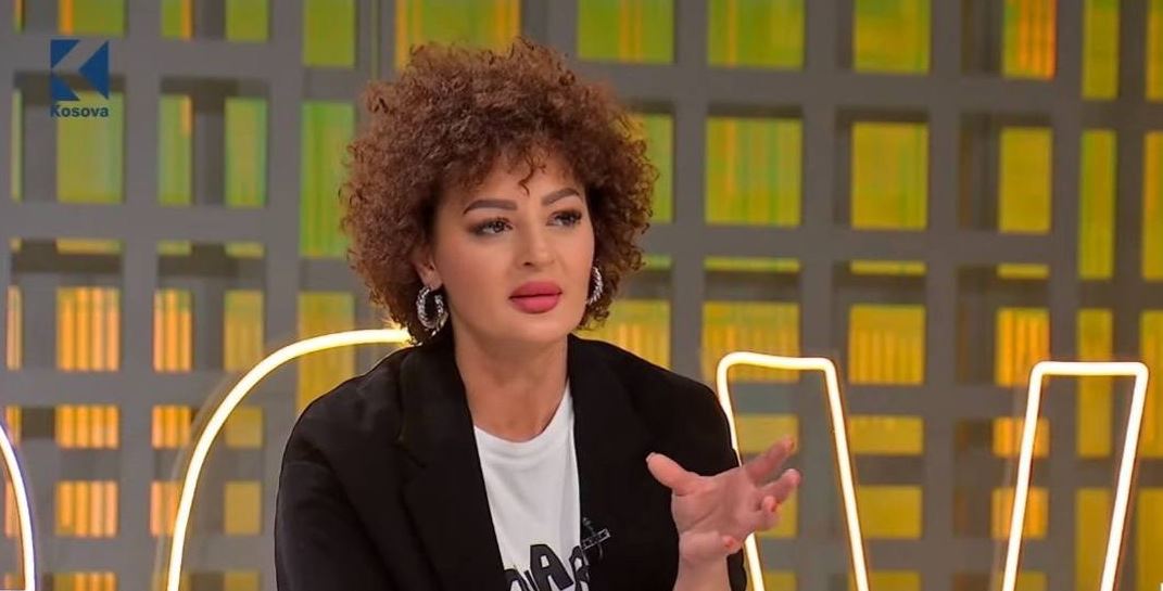 Psikologia Syla: Personat e famshëm rrijnë në martesë të palumtur për imazh dhe reagim të publikut (VIDEO)