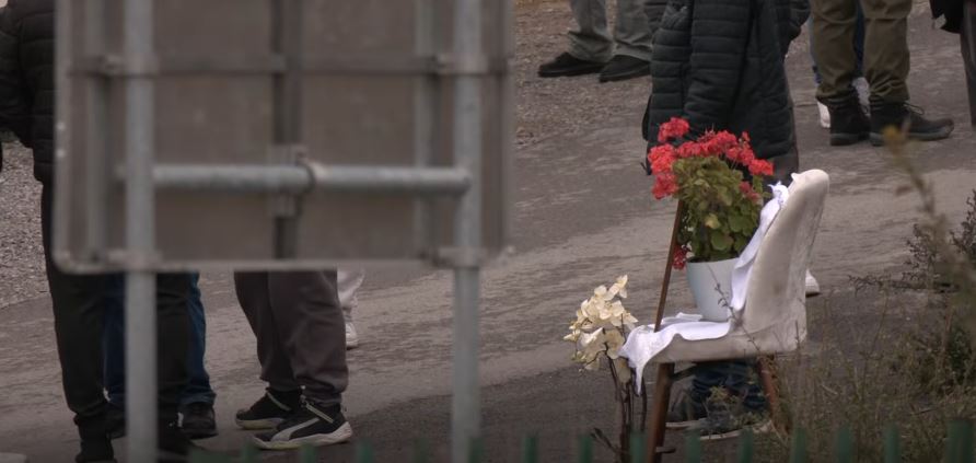 Vaji në dasmë: Të miturit marrin makinën, vdes 10-vjeçari (VIDEO)