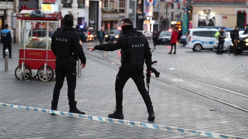 Turqia nis aksion hetimi ndaj 19 figurave publike për përdorim të drogës