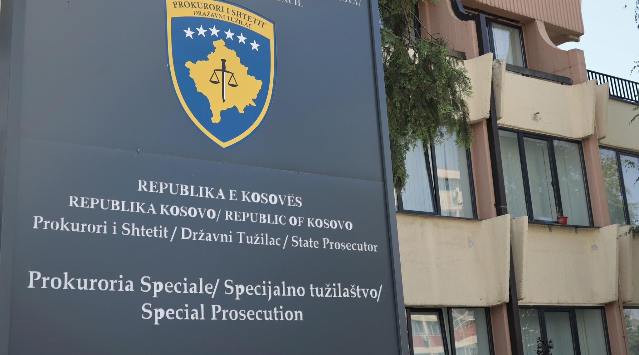 Prokuroria Speciale ngrit aktakuzë ndaj tre personave për fajde dhe detyrim