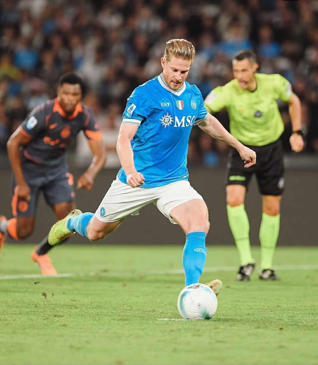 Napoli me gjysmë ekipi mposhti Interin