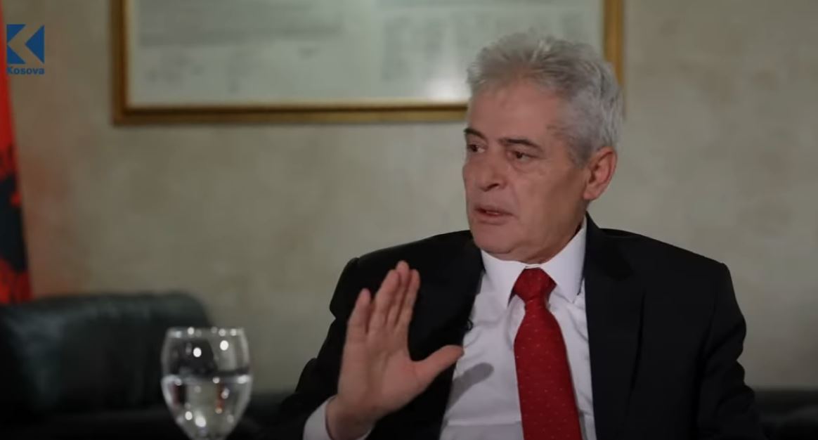 "E hoqën gjuhën shqipe nga përdorimi...", Ali Ahmeti flet në detaje te Jehona Politike (VIDEO)