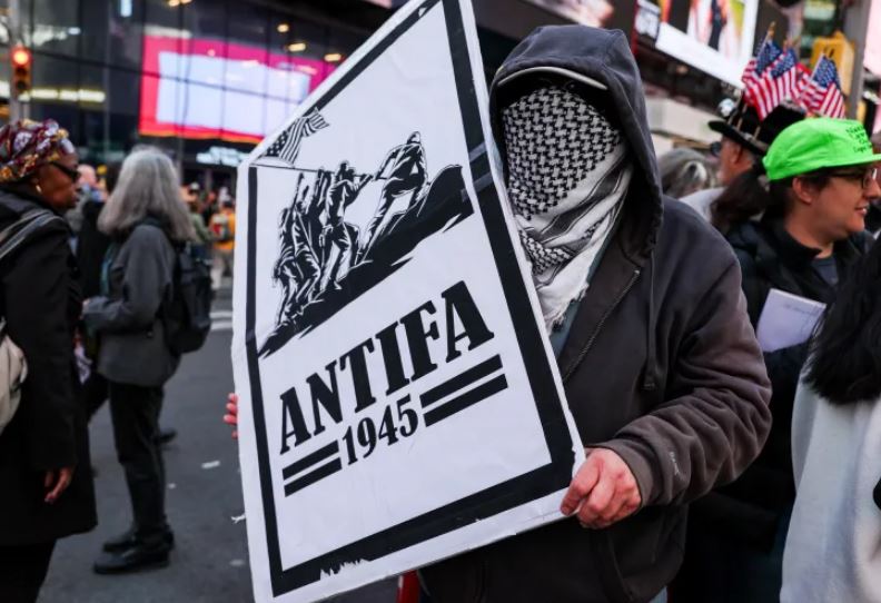 Pse Trumpi po e shënjestron "Antifan" sipas ligjeve të terrorizmit?
