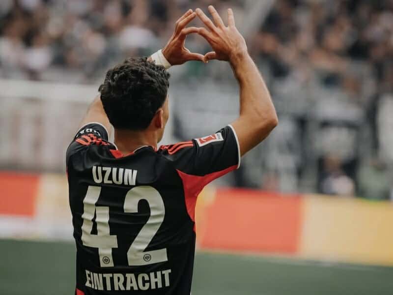 Arsenali pas talentit turk që po shkëlqen në Eintracht Frankfurt