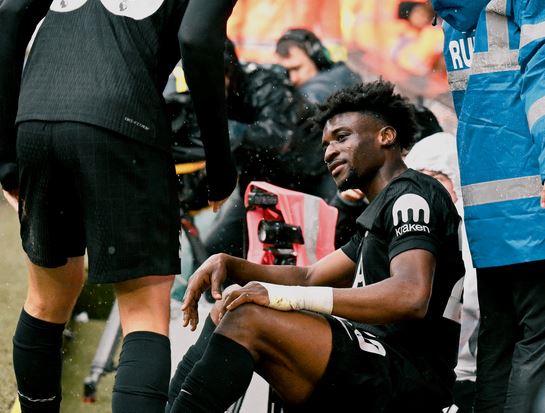 Spurs fitojnë në transfertë ndaj Leedsit