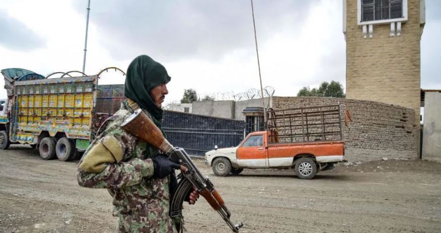 Talebanët afganë konfirmojnë sulmet “hakmarrëse” në kufirin me Pakistanin