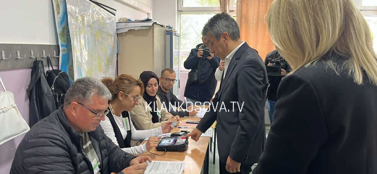 Pas 20 minutash pritje, voton Izet Mexhiti (FOTO)